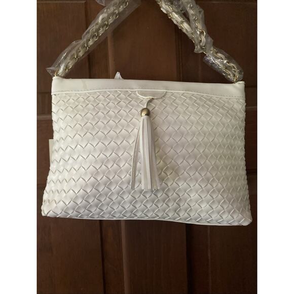 Bueno WhiteFaux Leather Bag Purse Chain Woven Shoulder Strap NWT - Picture 2 of 10